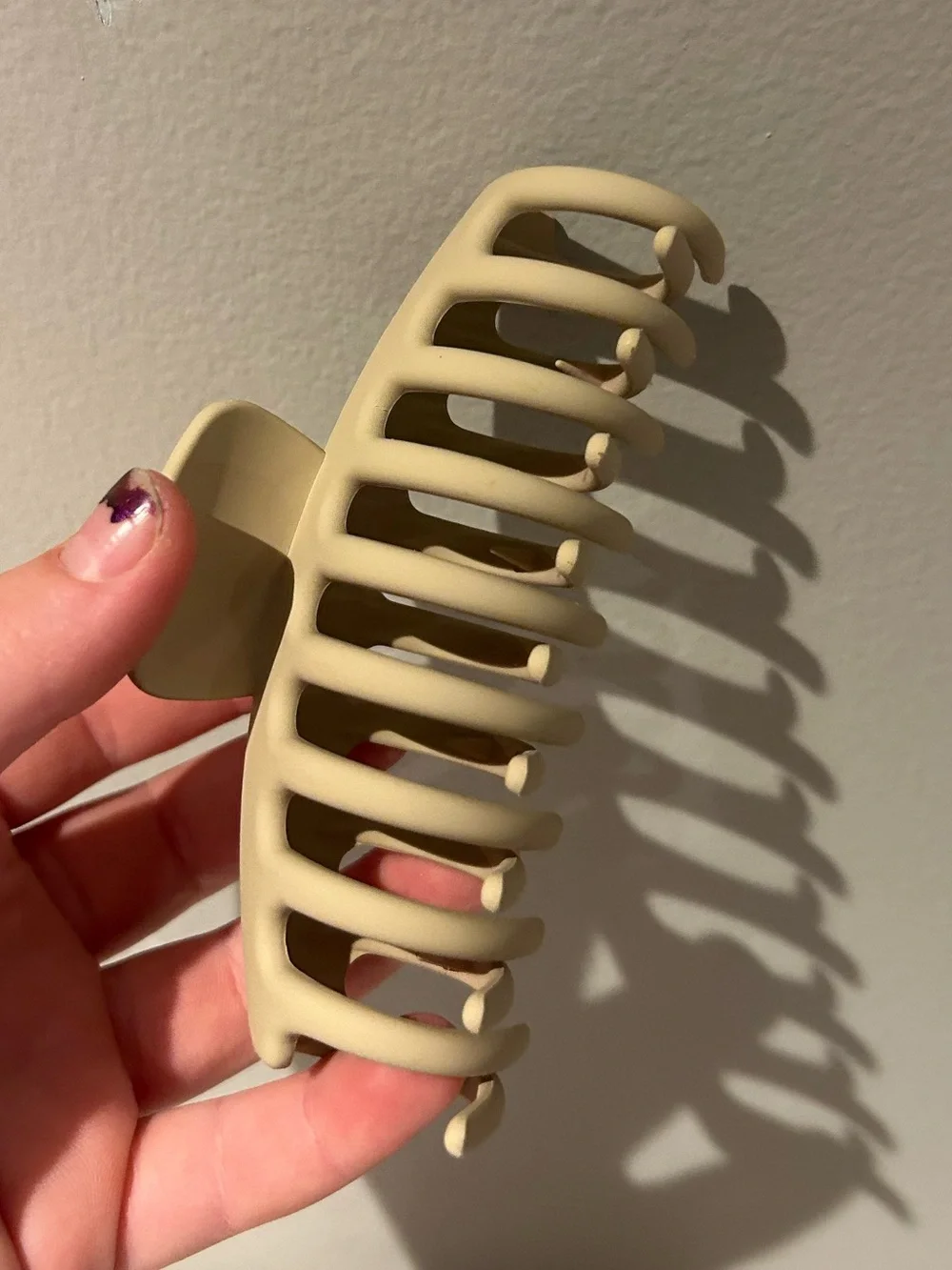 Bundle of six hair clips!